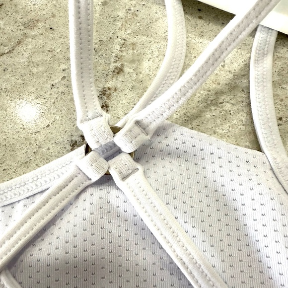Lavaloka Activewear White Sports Bra. NWT. Small. Sample Sale. - Picture 3 of 6